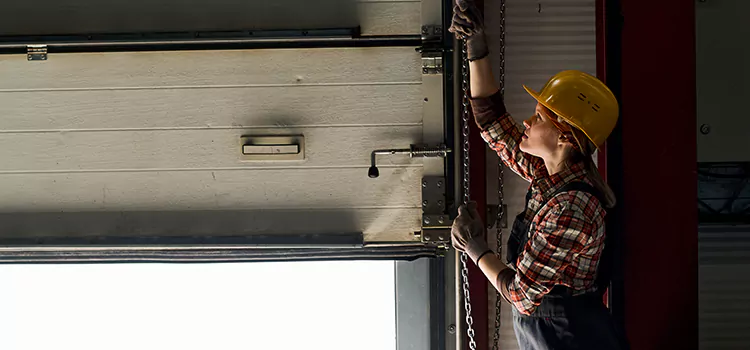 Addressing Common Garage Door Stoppage Issues in Sioux Falls, SD